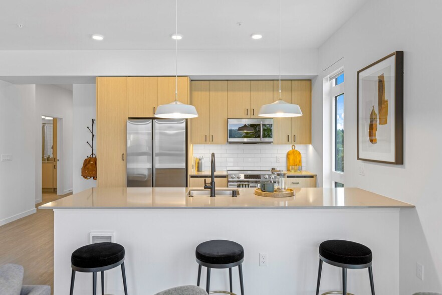 More Photos Of 17620 NE 69th Ct, Redmond Apartments For Lease