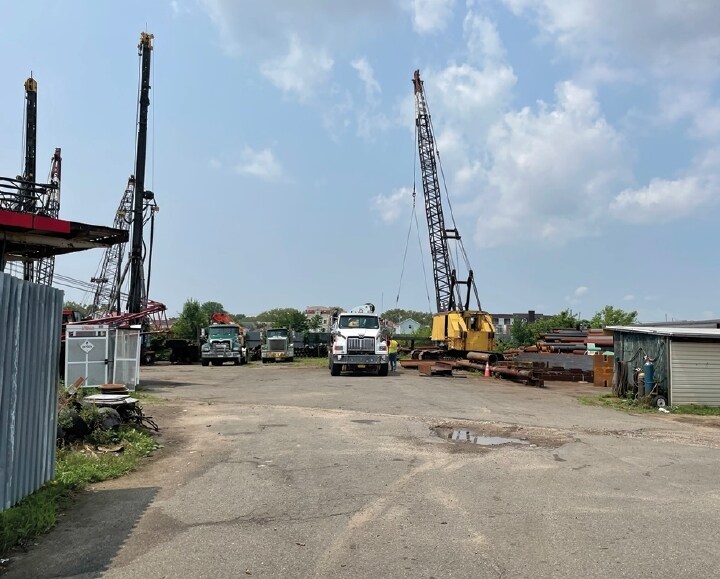 More Photos Of 2300 E 69th St, Brooklyn Warehouse For Lease