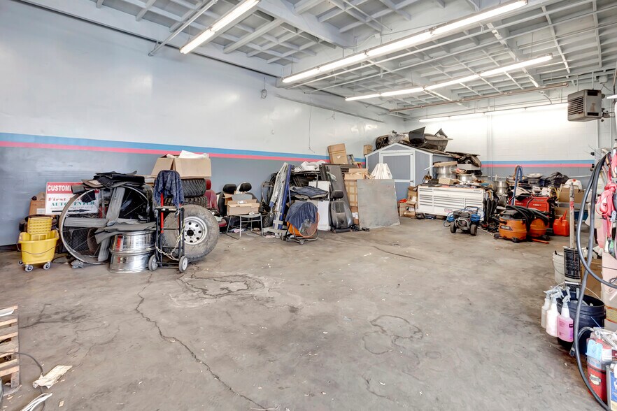 More Photos Of 1731 S Cactus Ave, Rialto Auto Dealership For Sale