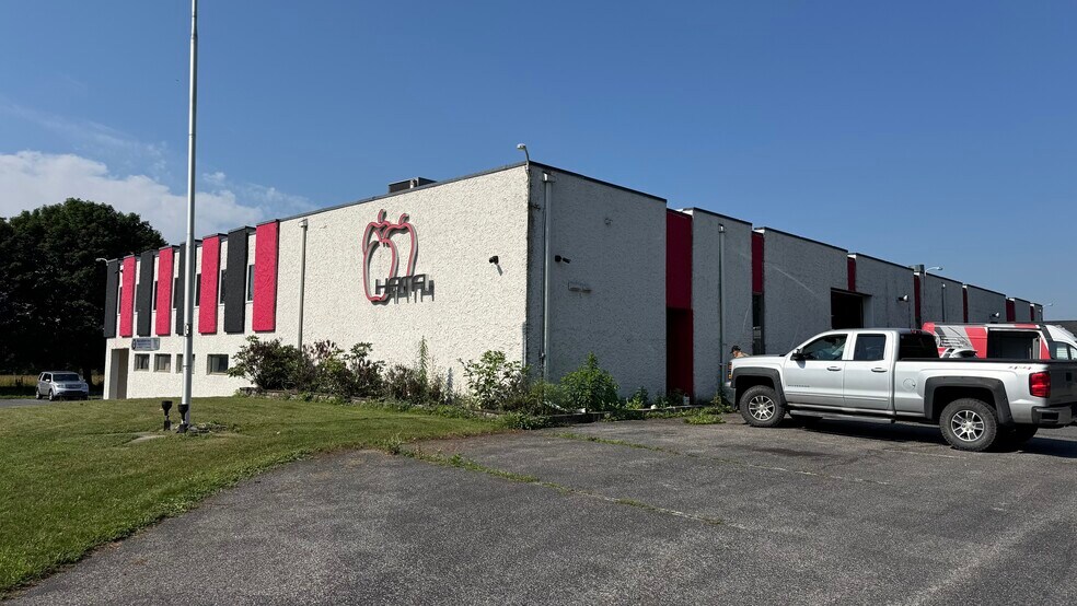 More Photos Of 231 Moorestown Dr, Bath Manufacturing For Sale