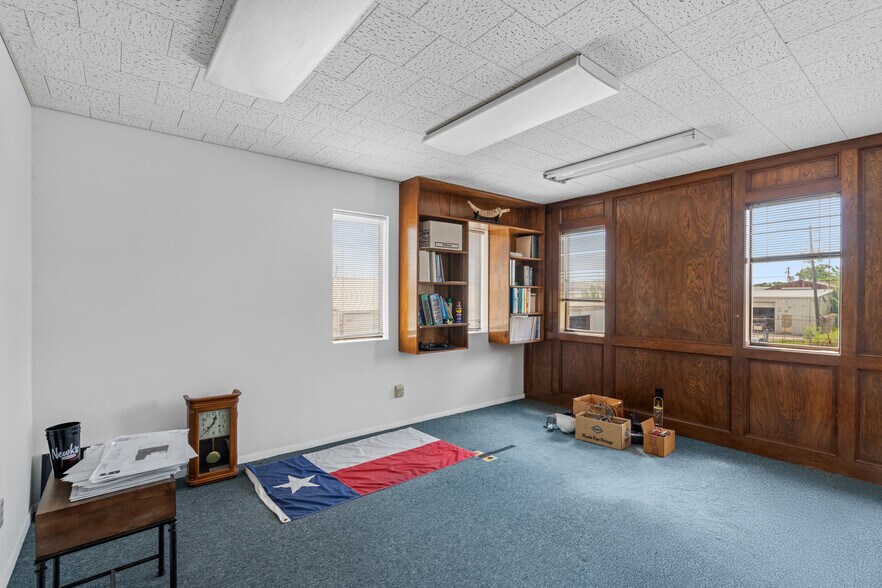 More Photos Of 6920 Winton St, Houston Land For Sale