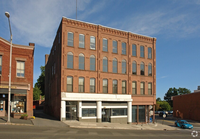 More Photos Of 238-240 Main St, Bristol Office For Lease