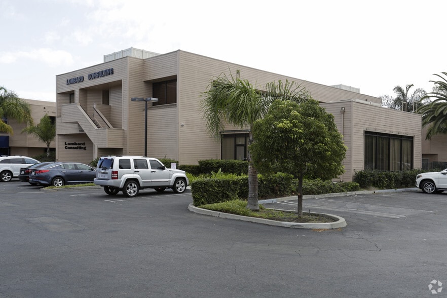 Primary Photo Of 16902 Bolsa Chica St, Huntington Beach Office For Lease