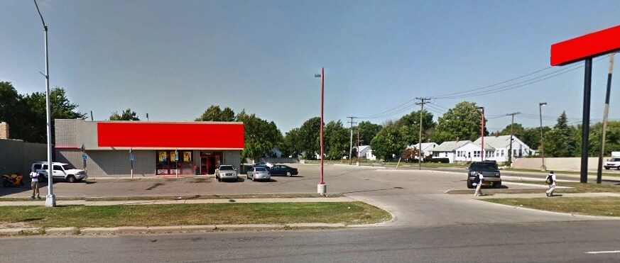 More Photos Of 17455 E Warren Ave, Detroit Freestanding For Lease