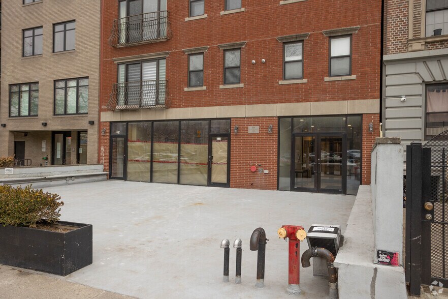 More Photos Of 235 Ocean Pky, Brooklyn Apartments For Lease