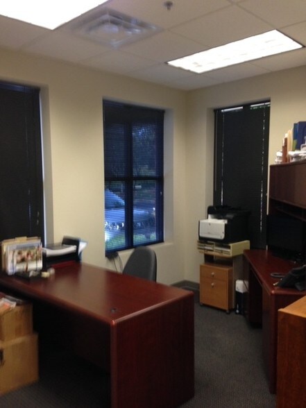 More Photos Of 1880 W Oak Pky, Marietta Loft Creative Space For Lease