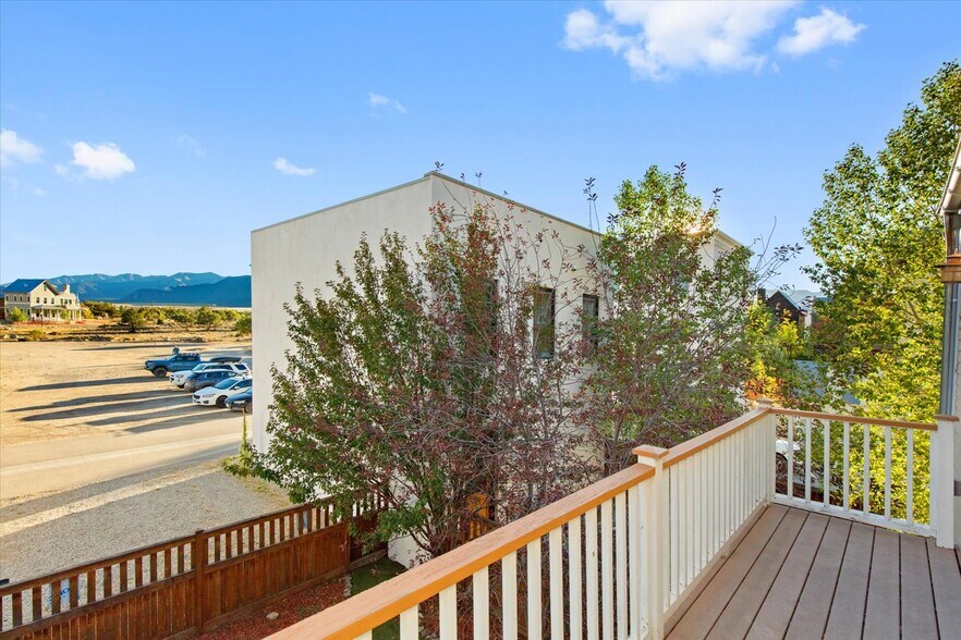 More Photos Of 902 S Main St, Buena Vista Storefront Retail Residential For Sale
