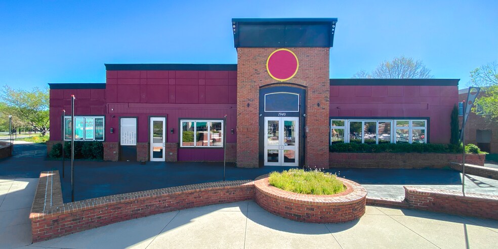 Primary Photo Of 1940 Cinema Dr, Rock Hill Restaurant For Lease