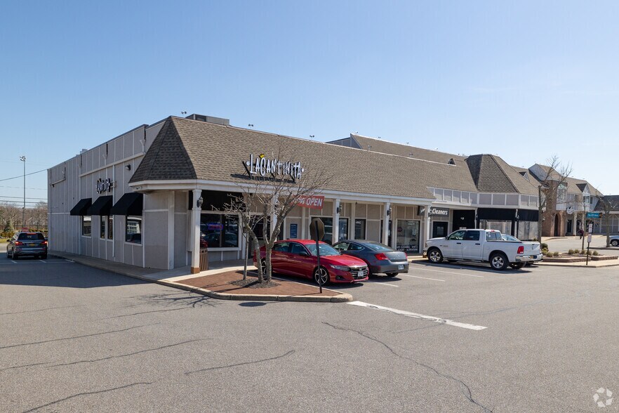 More Photos Of 4900-4966 Merrick Rd, Massapequa Park General Retail For Sale