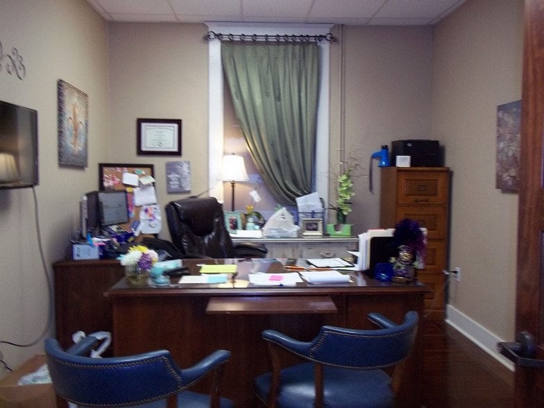 More Photos Of 1808 Front St, Slidell Office For Lease
