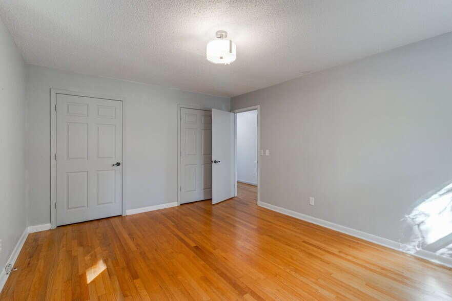 More Photos Of 161 Chapin Rd, Chapin Loft Creative Space For Sale