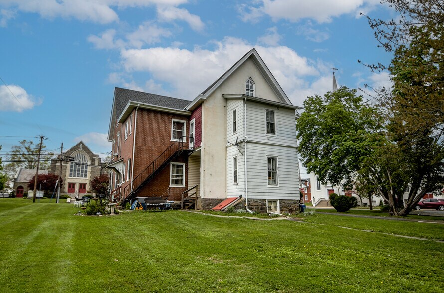 More Photos Of 1 S Main St, Richlandtown Apartments For Sale