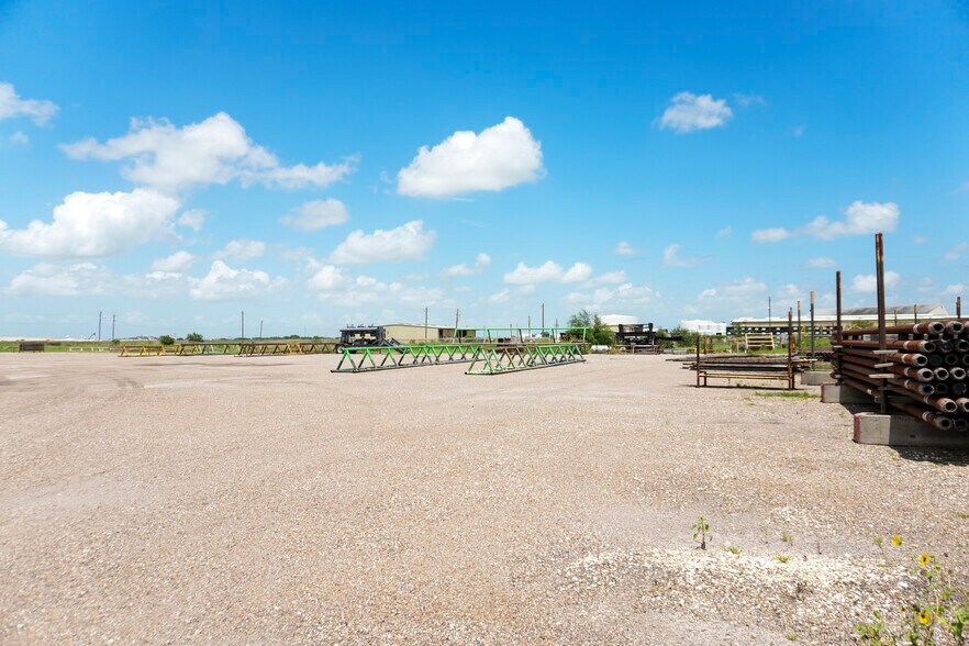 More Photos Of 4127 County Road 34, Robstown Warehouse For Sale