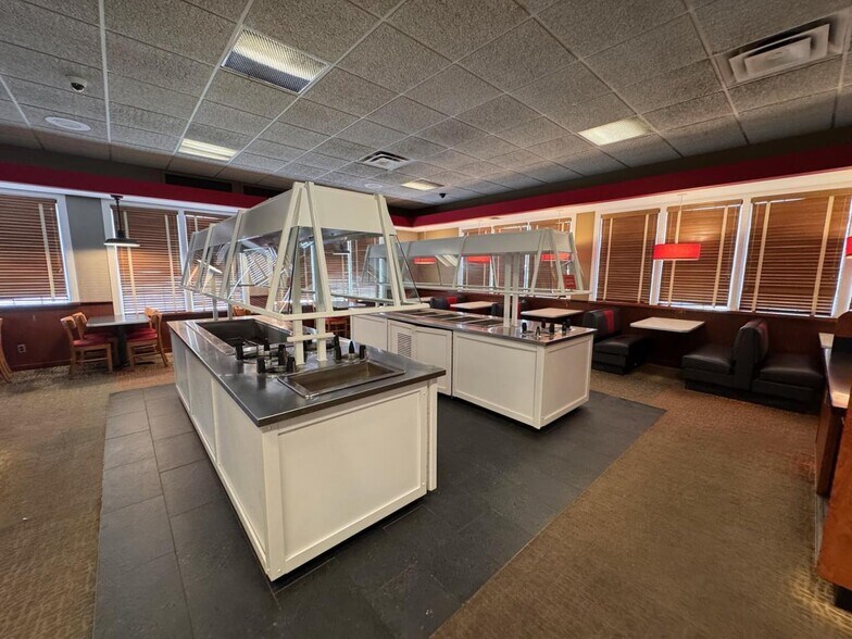 More Photos Of 1830 Columbus Ave, Washington Court House Restaurant For Sale