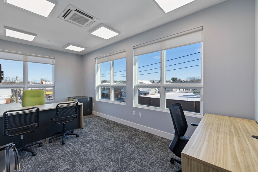 More Photos Of 1 N Madison Ave, Spring Valley Office For Lease