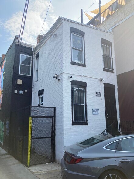 More Photos Of 909 U St NW, Washington Storefront Retail Office For Sale