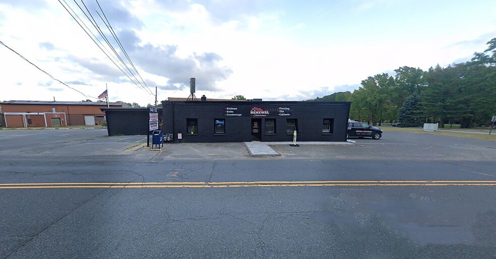 More Photos Of 740 Lloyd Rd, Aberdeen Truck Terminal For Sale