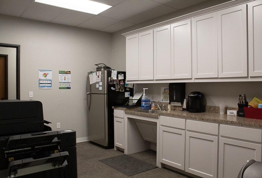 More Photos Of 1500 N Ruddell St, Denton Office Residential For Sale
