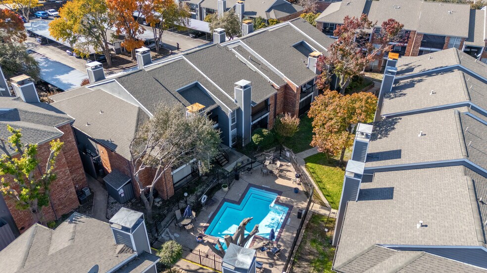 More Photos Of , Dallas Multifamily For Sale