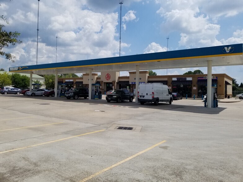 More Photos Of 3708 McHard Rd, Missouri City Freestanding For Lease