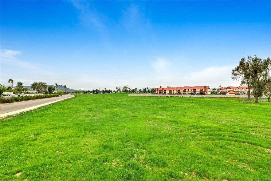 More Photos Of Chambers Street & Buena Vista St, Hemet Land For Sale