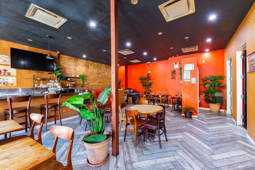 More Photos Of 671-689 Washington Ave, Brooklyn Storefront For Lease