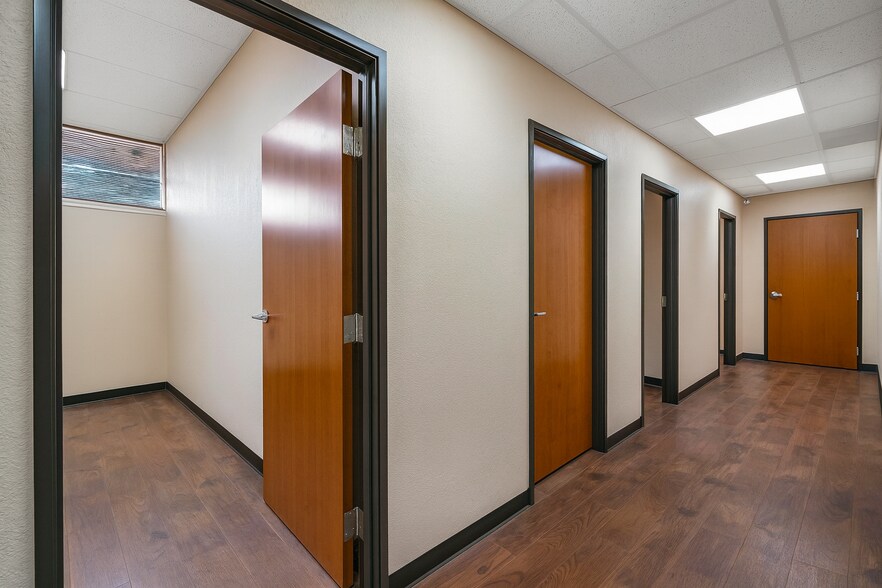 More Photos Of 2515 McCullough Ave, San Antonio Medical For Sale