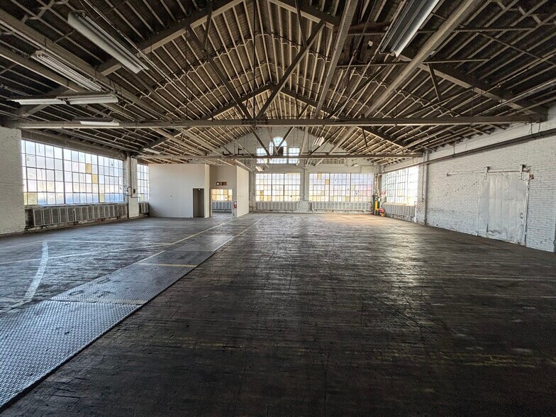 Primary Photo Of 322 Fourth st, Emmaus Warehouse For Lease
