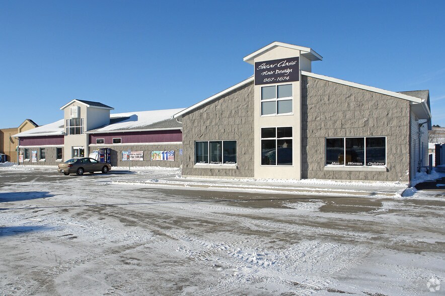 Primary Photo Of 251-257 Main St N, Chatfield Freestanding For Sale