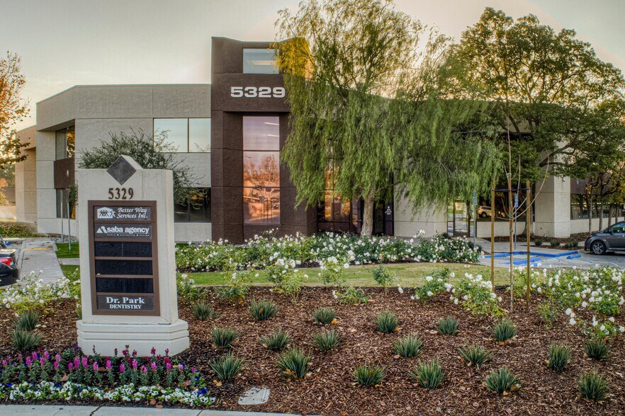 More Photos Of 5329 Office Centre Ct, Bakersfield Medical For Lease