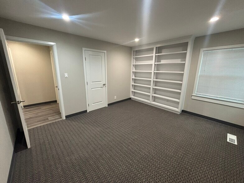 More Photos Of 1130-1132 McKendrie St, San Jose Medical For Lease