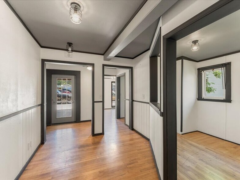 More Photos Of 11943 Main St, Fort Jones General Retail For Sale