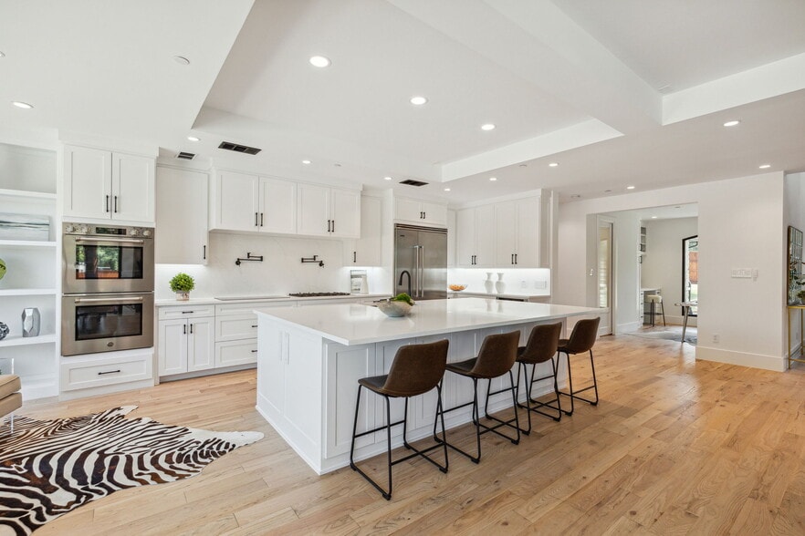 More Photos Of 615 Brewer Rd, Southlake Specialty For Sale
