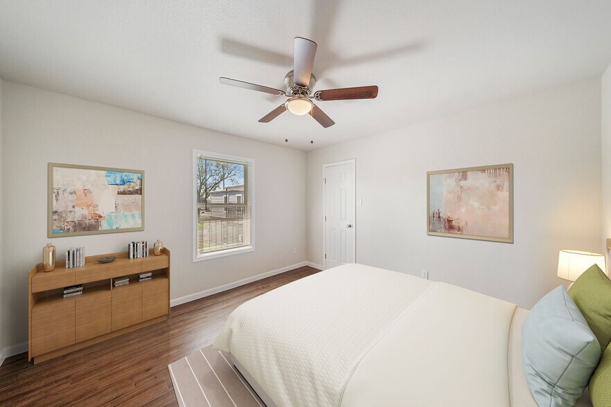 More Photos Of 6403 Sloan St, Houston Apartments For Sale