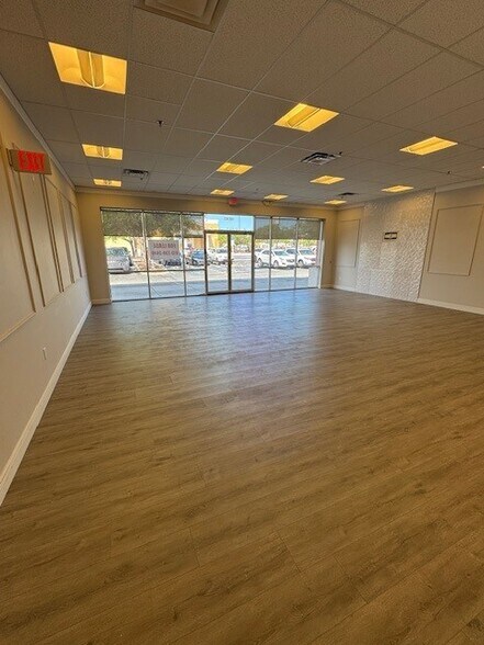 More Photos Of 10581 Ulmerton Rd, Largo Unknown For Lease