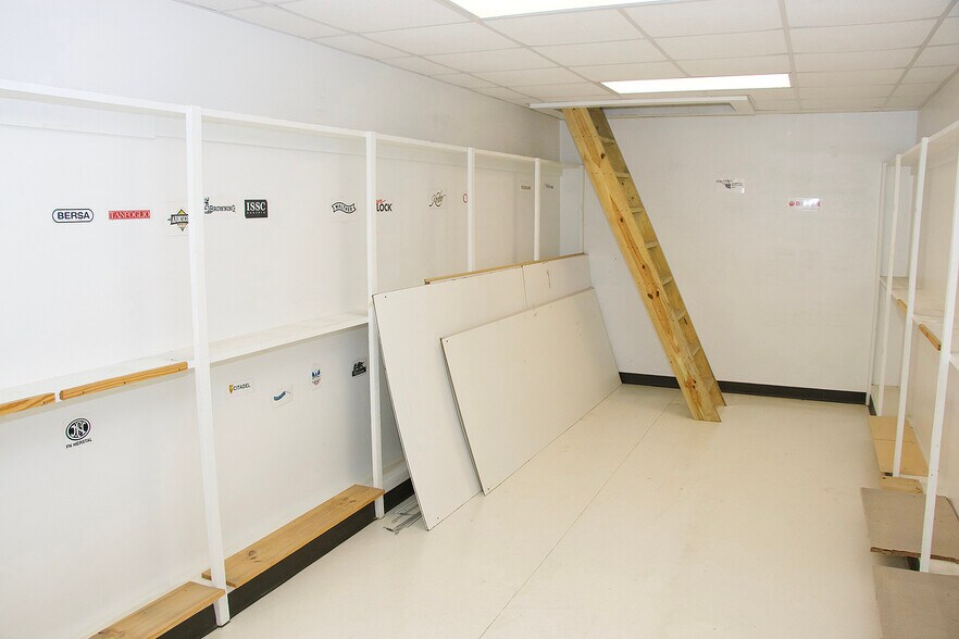 More Photos Of 115 Centura Dr, Goldsboro Freestanding For Sale