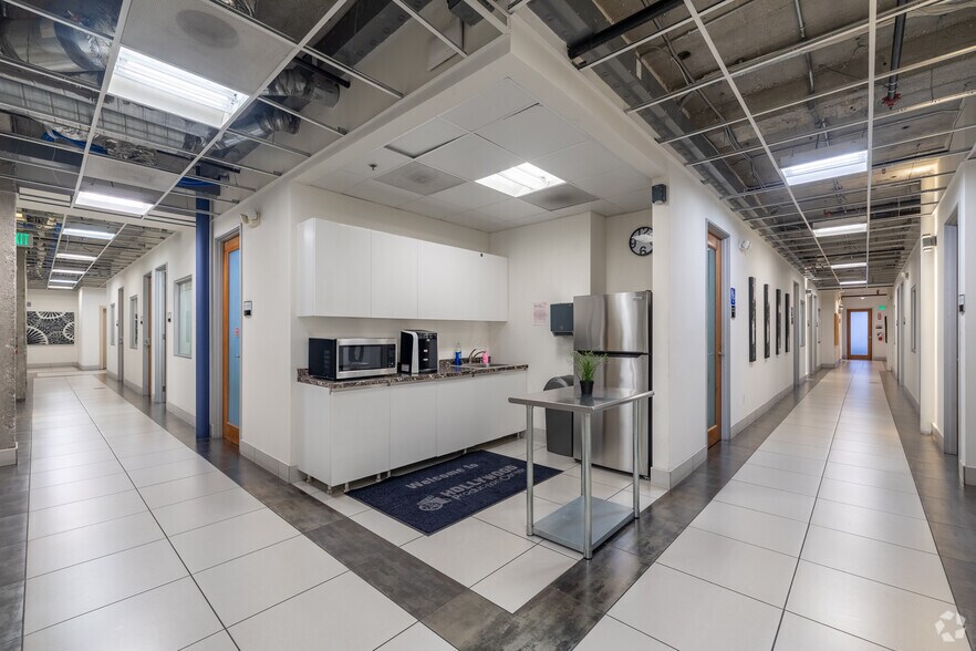 More Photos Of 6350 Santa Monica Blvd, Los Angeles Office For Sale