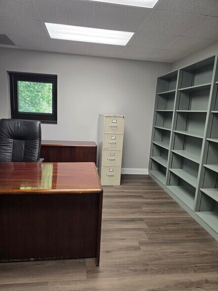 More Photos Of 400 Percival Rd, Columbia Office For Lease