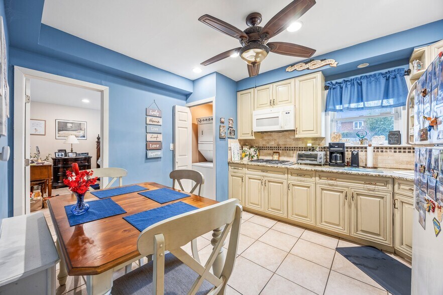 More Photos Of 15744 97th St, Howard Beach Multifamily For Sale