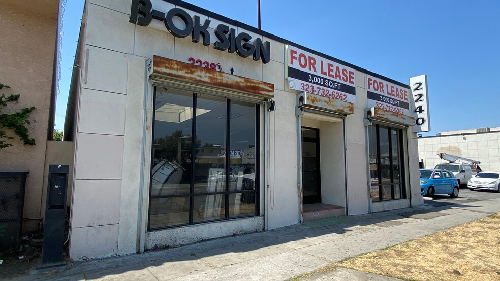 Primary Photo Of 2240 W Washington Blvd, Los Angeles Storefront For Lease