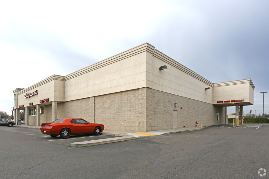 More Photos Of 626 S Clovis Ave, Fresno Drugstore For Sale
