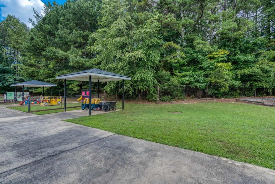 More Photos Of 2081 Mesa Valley Way, Austell Specialty For Sale