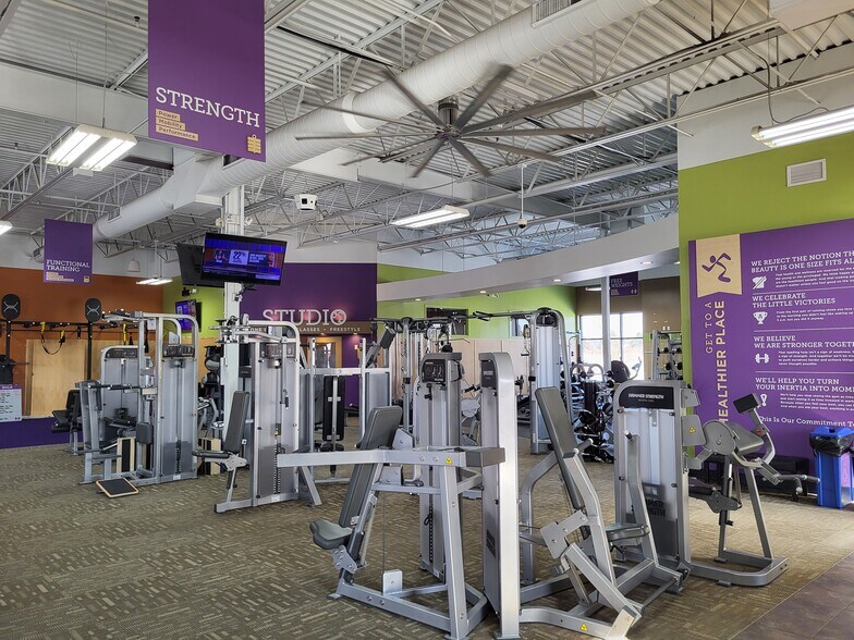 More Photos Of 2678 149th St W, Rosemount Freestanding For Sale