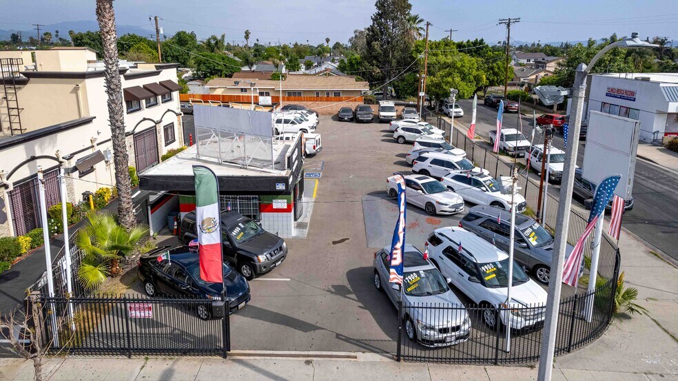 More Photos Of 13632 Van Nuys Blvd, Pacoima Auto Repair For Sale