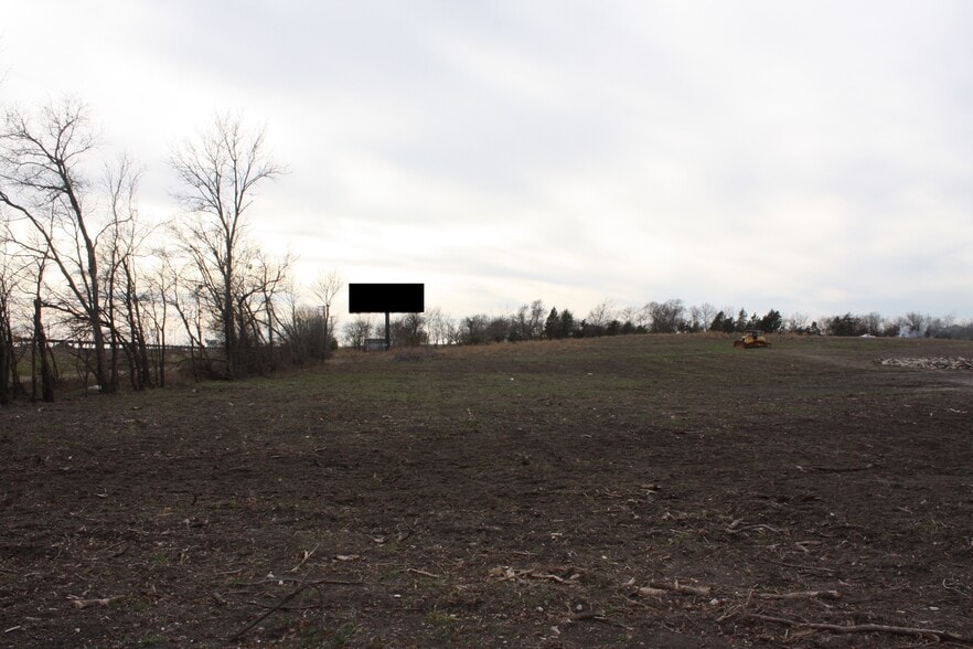 More Photos Of 100 Interstate 30, Greenville Land For Lease