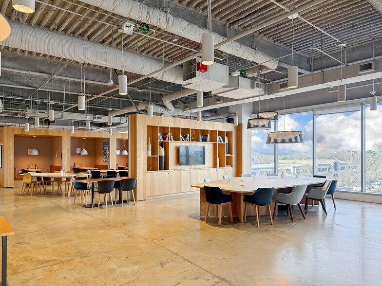 More Photos Of 5000 Centregreen Way, Cary Coworking Space