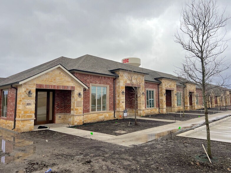 More Photos Of 400 Stonebrook Pky, Frisco Office For Sale