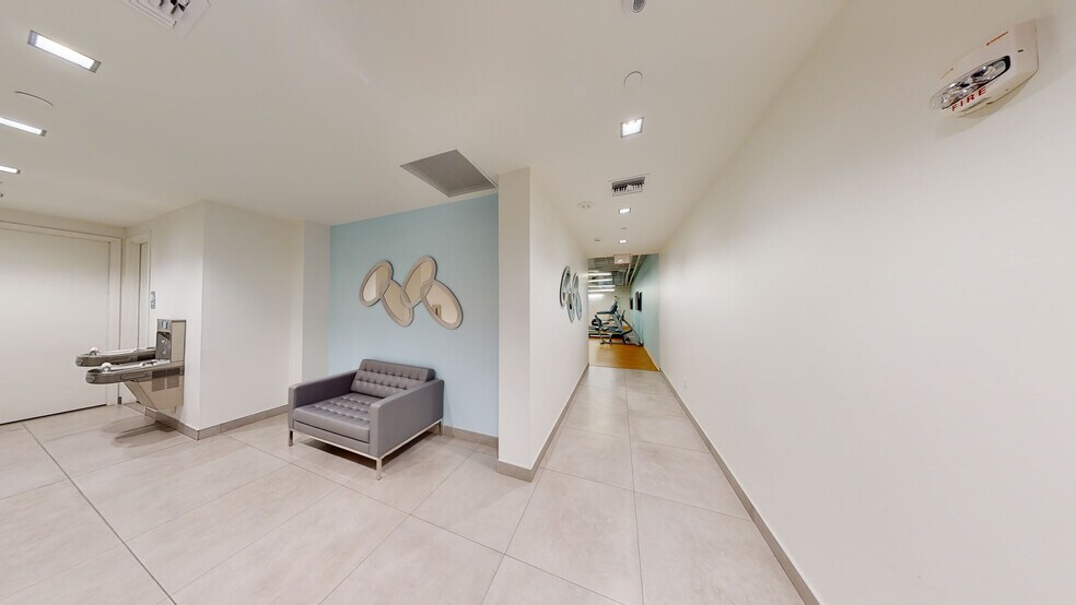 More Photos Of 2 Alhambra Plz, Coral Gables Office Residential For Lease