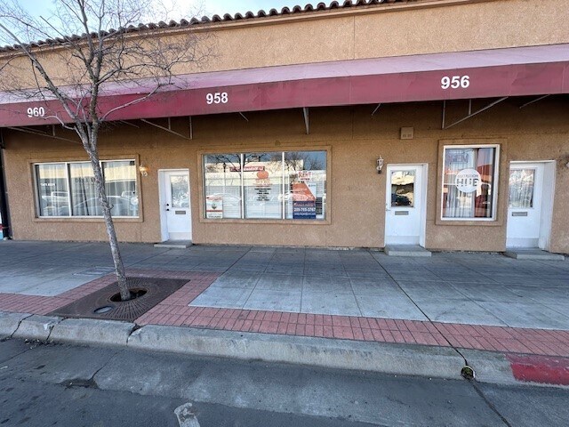 Primary Photo Of 958 O St, Firebaugh Office For Sale