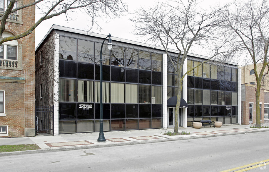 Primary Photo Of 4465 N Oakland Ave, Milwaukee Office For Lease